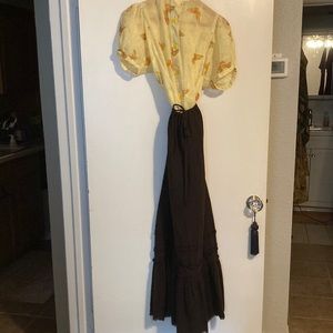 Old Navy size 12 maxi skirt.